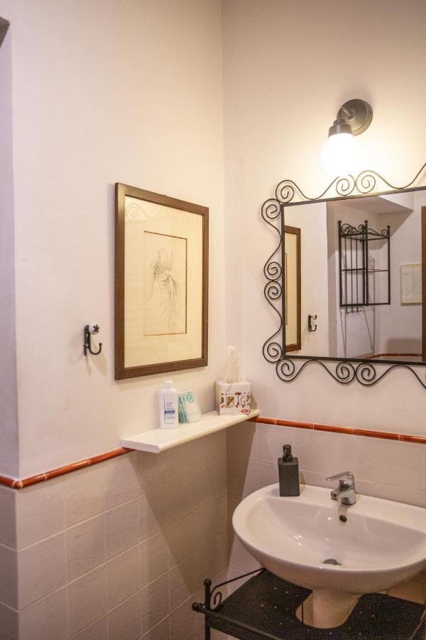 Lovely One Bedroom Apartment Nearby Ponte Vecchio Floransa Dış mekan fotoğraf